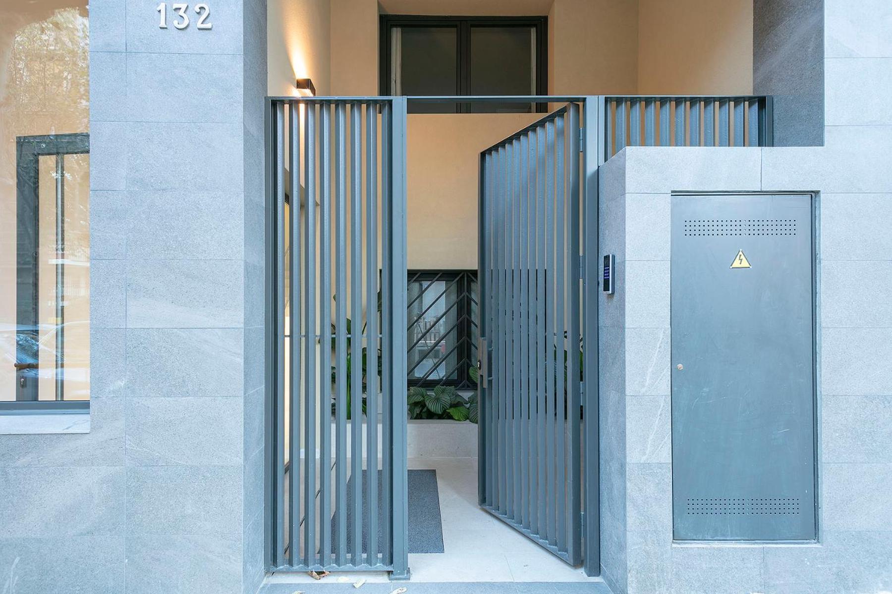 Your Home - Camp Nou Apartment L'Hospitalet de Llobregat Exterior photo